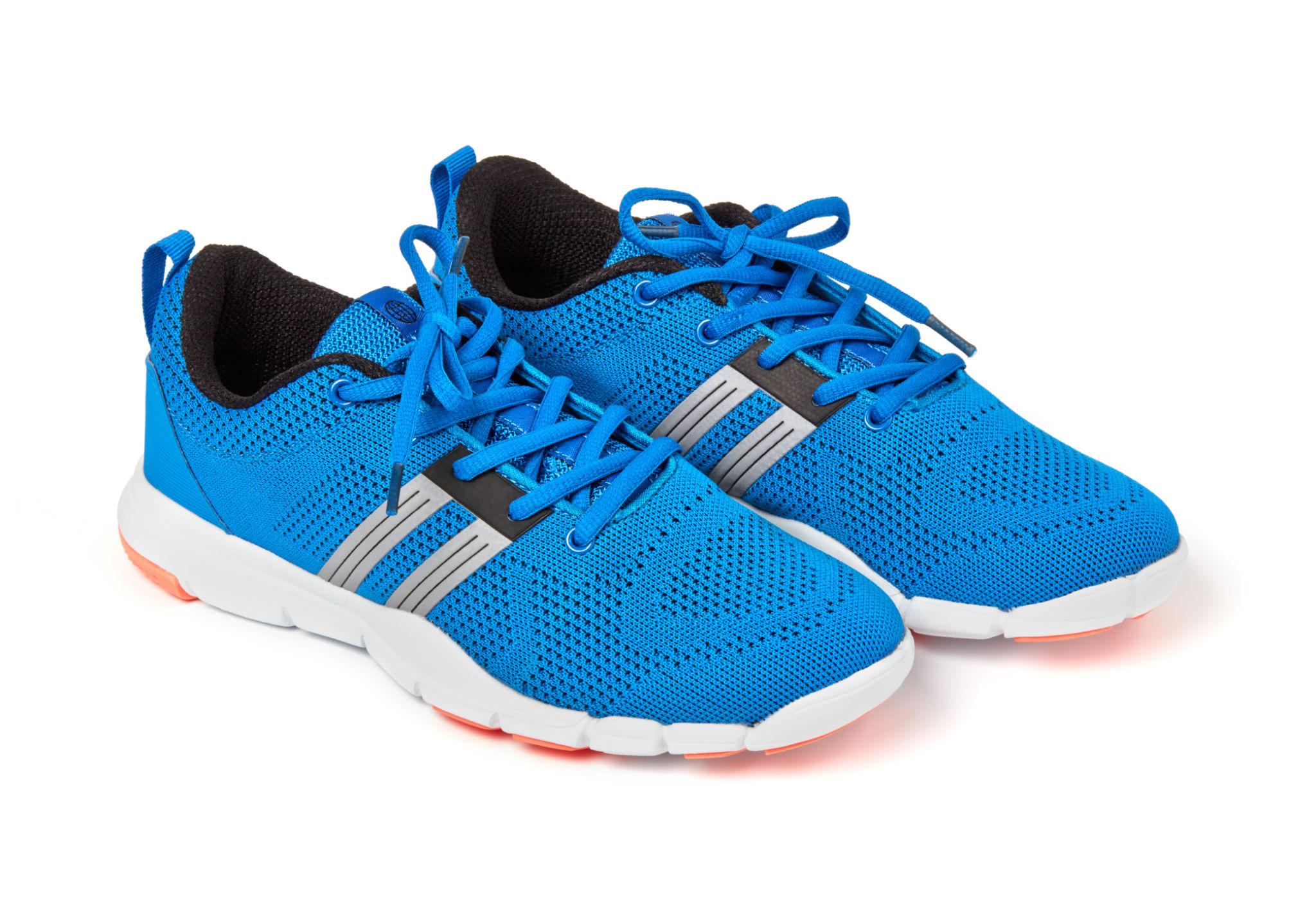 Lightweight sports shoes for men and women suitable for running, walking, gym workouts, training, and daily wear.