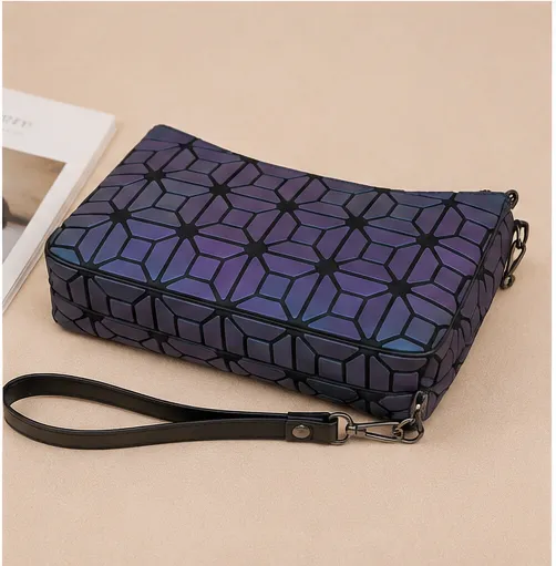 Women's Geometric Holographic Shoulder Bag | Premium Chain Sling Purse - Image 4