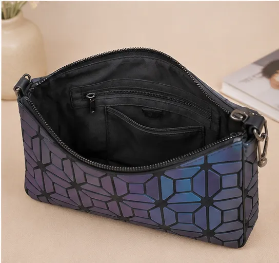 Women's Geometric Holographic Shoulder Bag | Premium Chain Sling Purse - Image 5